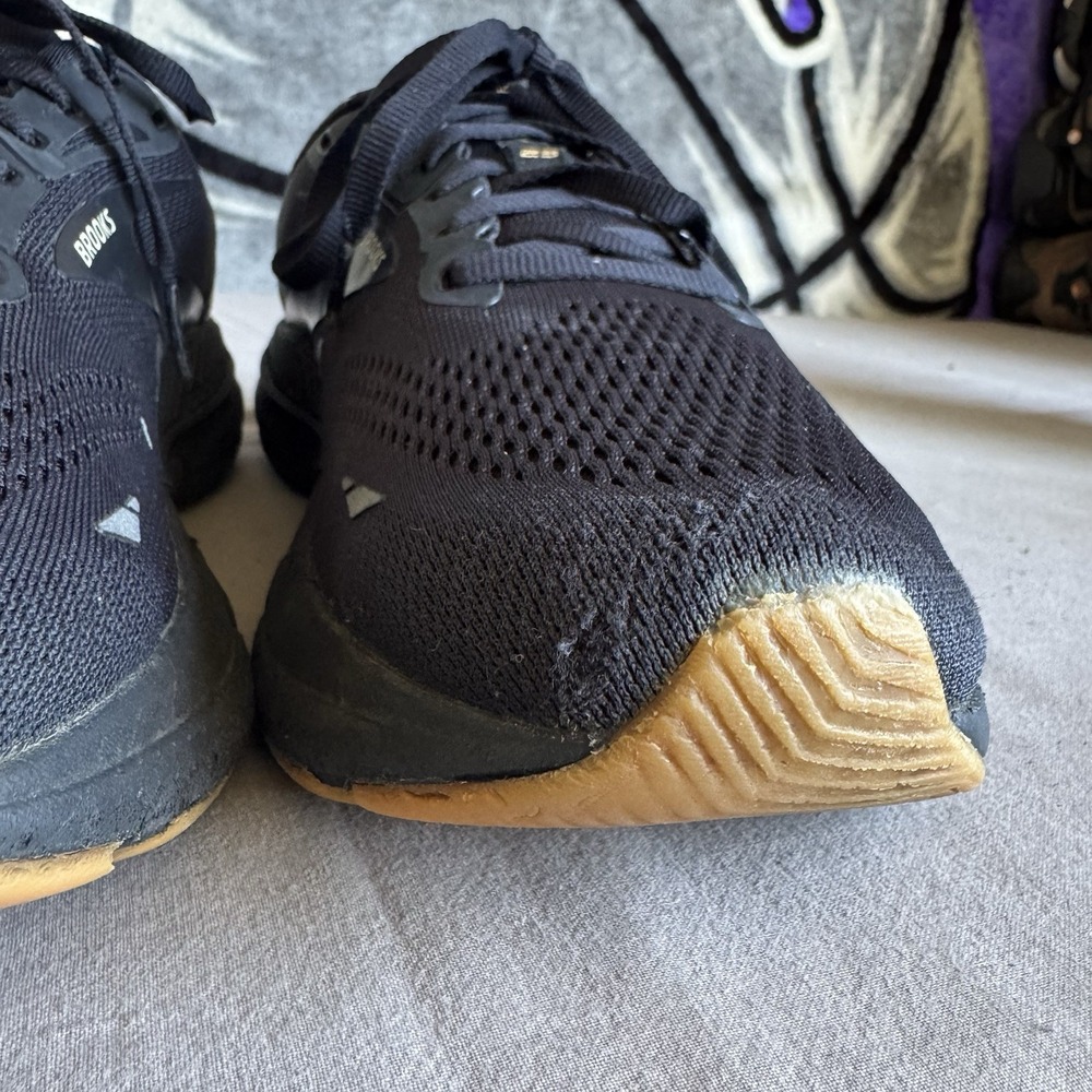 Size 10.5 - Brooks Adrenaline GTS 23 Mens Black Running Sneakers 1103911D056 - Picture 3 of 11